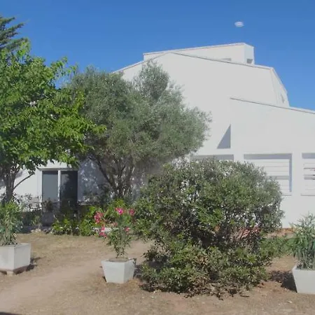 Villa Starbal *